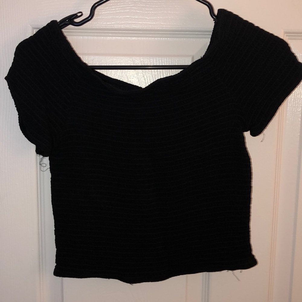 Black short sleeve Crop Top.